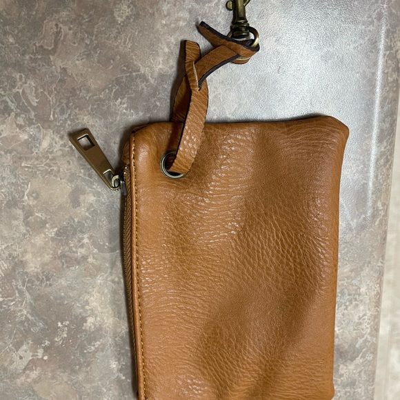 Free People wristlet Carmel/Tan - Picture 10 of 10